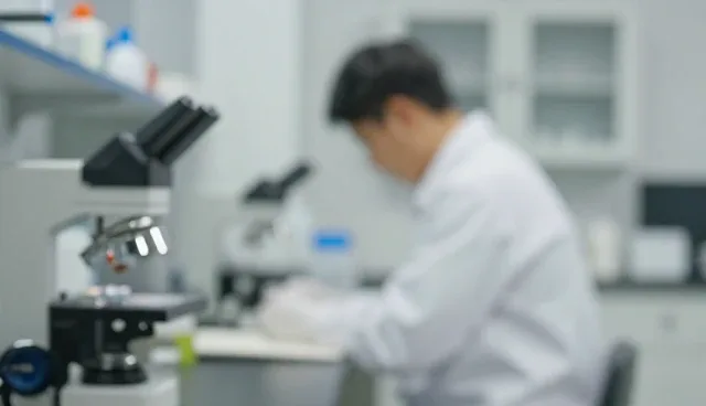 聚合行业资讯时，如何选择信息筛选与整合方式